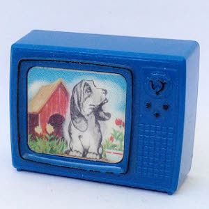 Vintage novelty lenticular flicker television TV sharpeners —